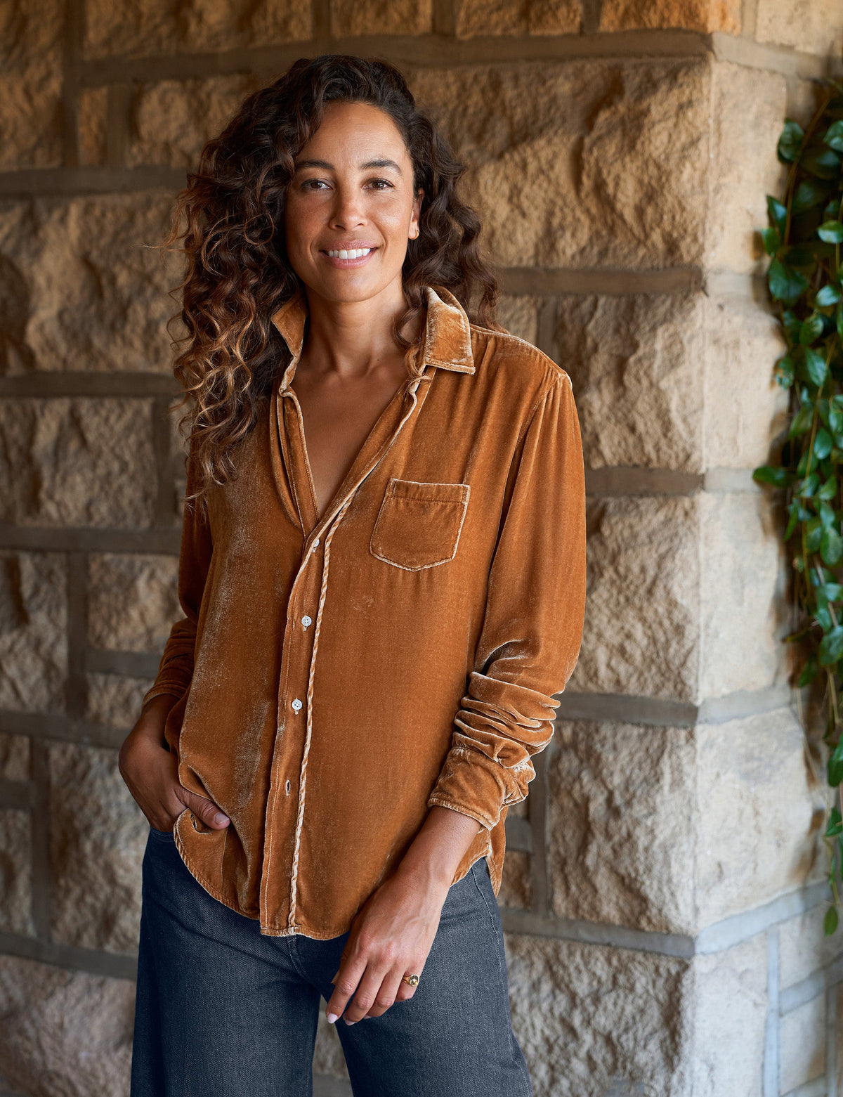Eileen Relaxed Button-Up Shirt Gold Velvet