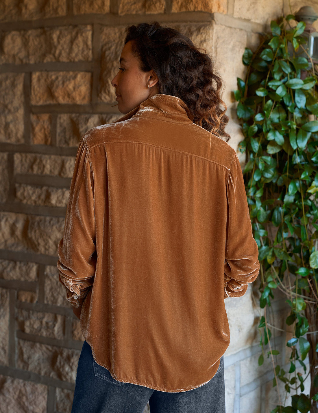 Eileen Relaxed Button-Up Shirt Gold Velvet