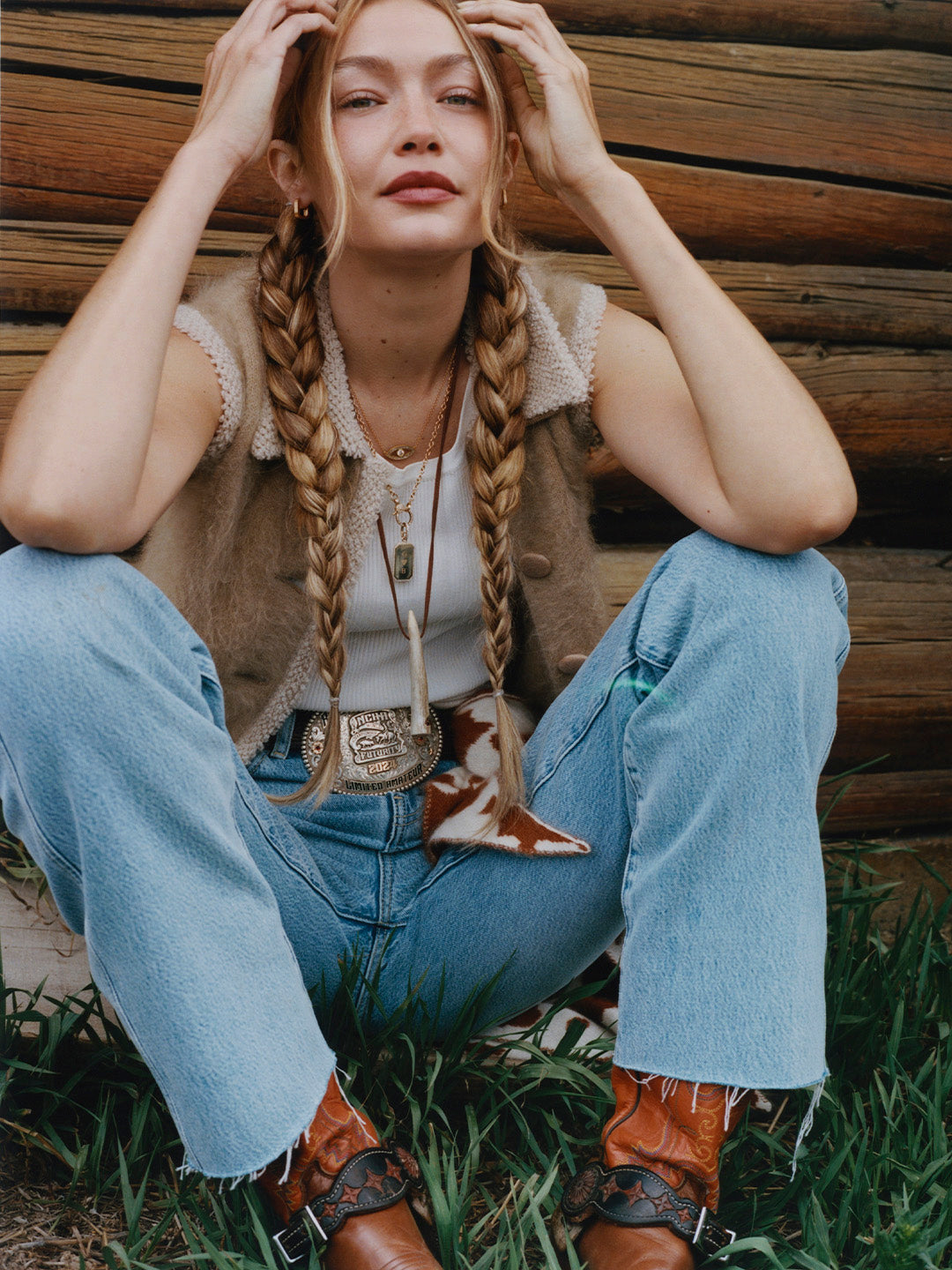 Grizzly Wrangler Vest Camel
