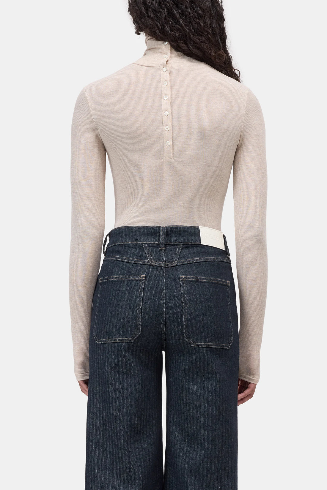 High Neck Longsleeve Almond Cream