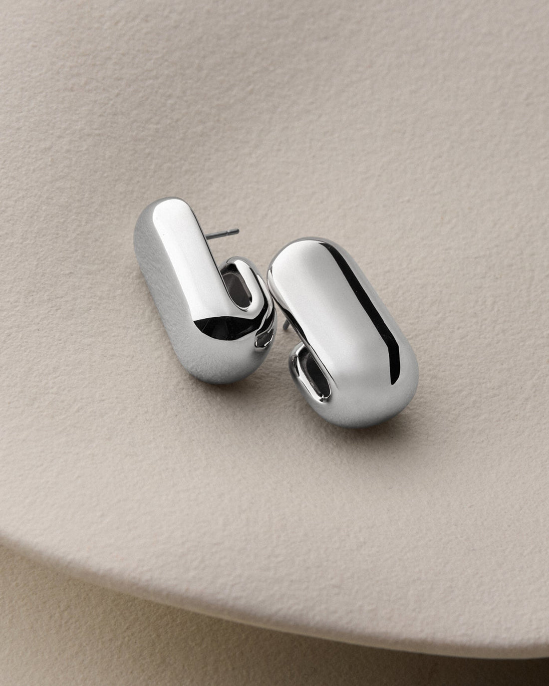 Leon Earrings Silver