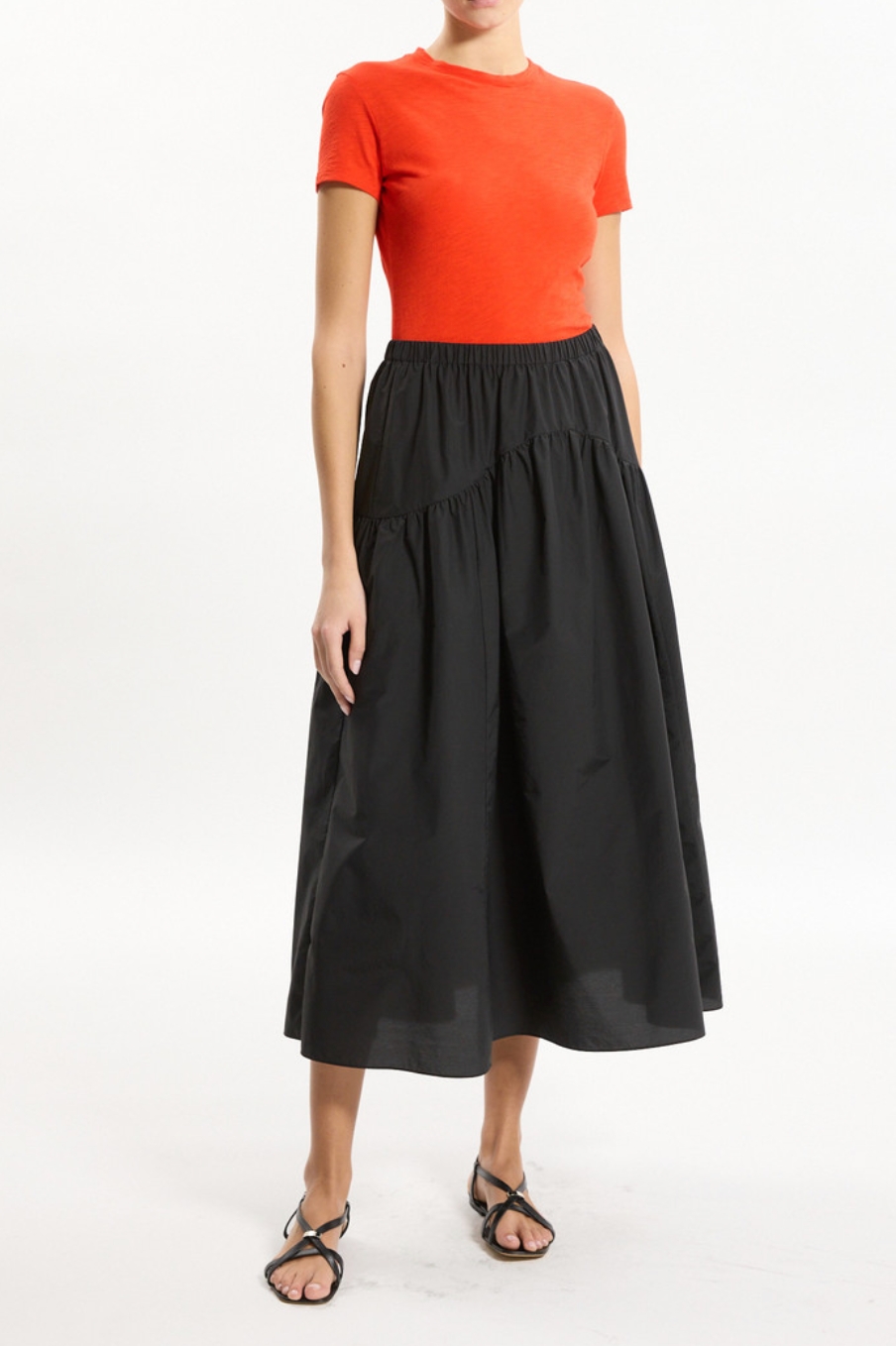Curved Yoke Skirt Black
