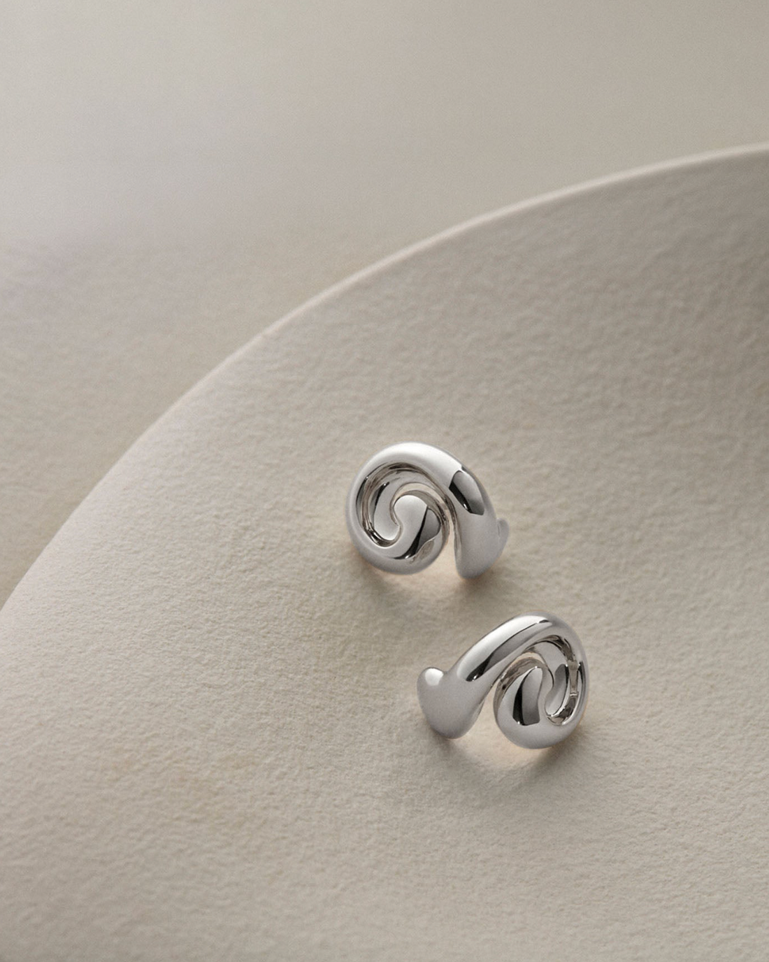 Small Gio Earrings High Polish Silver
