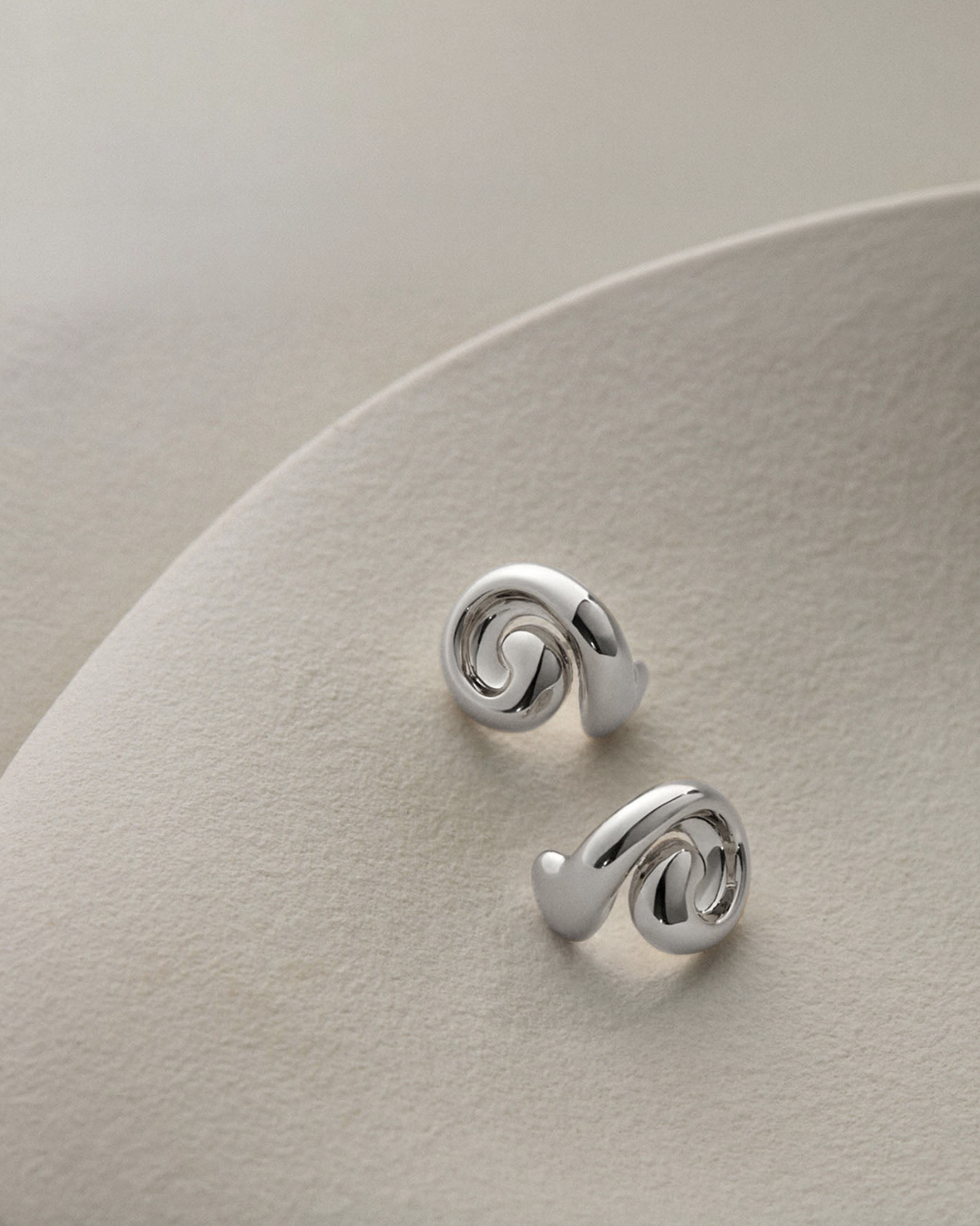 Small Gio Earrings High Polish Silver