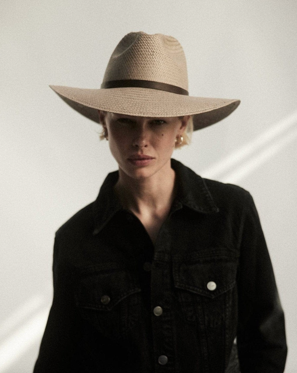 Judith Hat Taupe