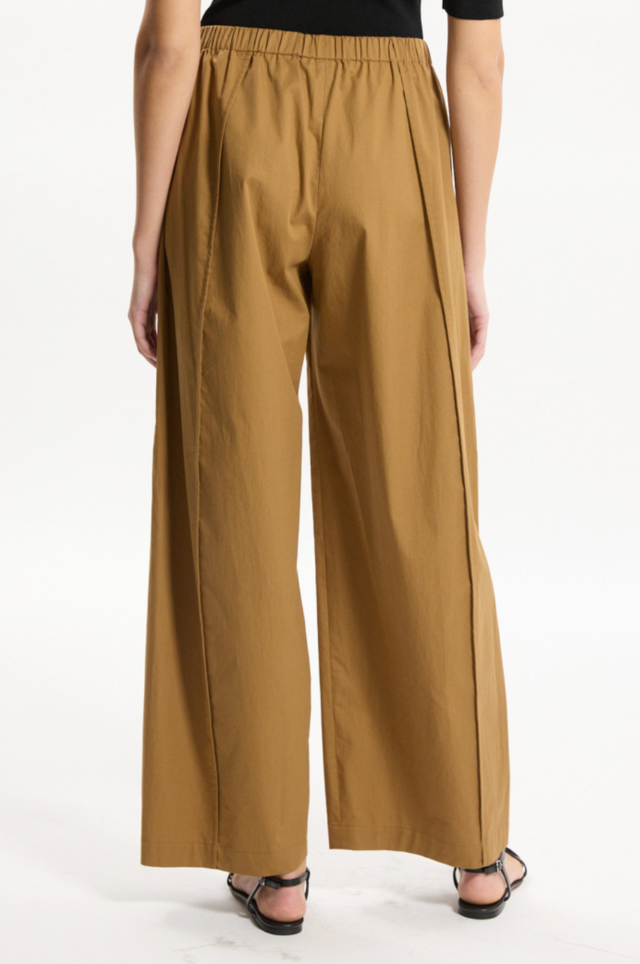 Curved Parachute Pant Bronze