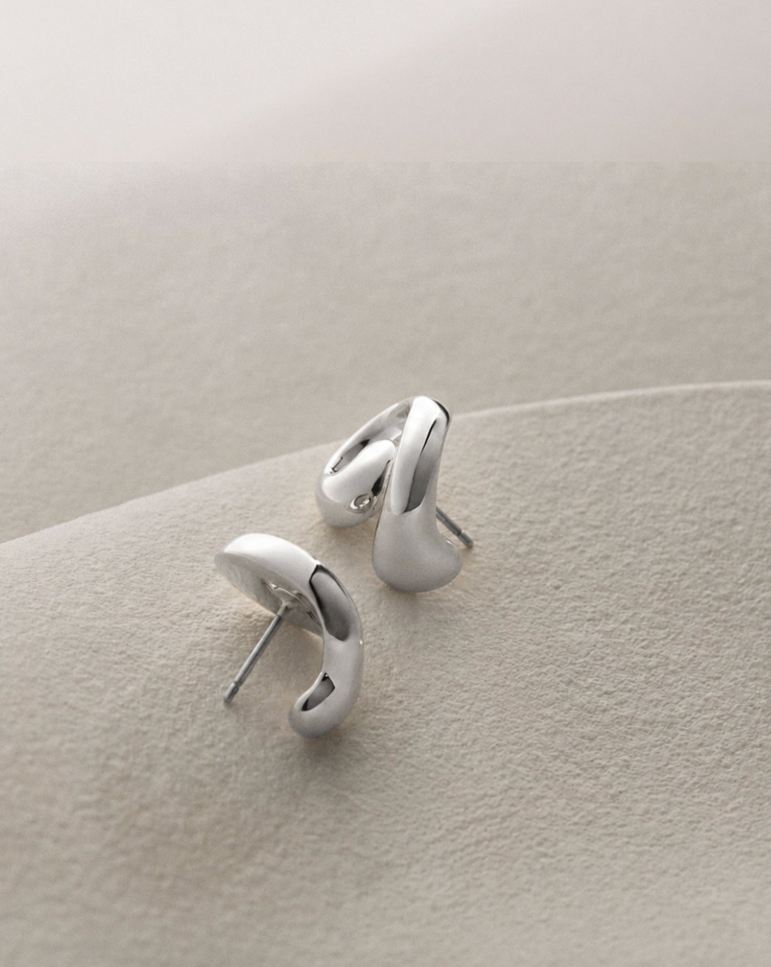Small Gio Earrings High Polish Silver