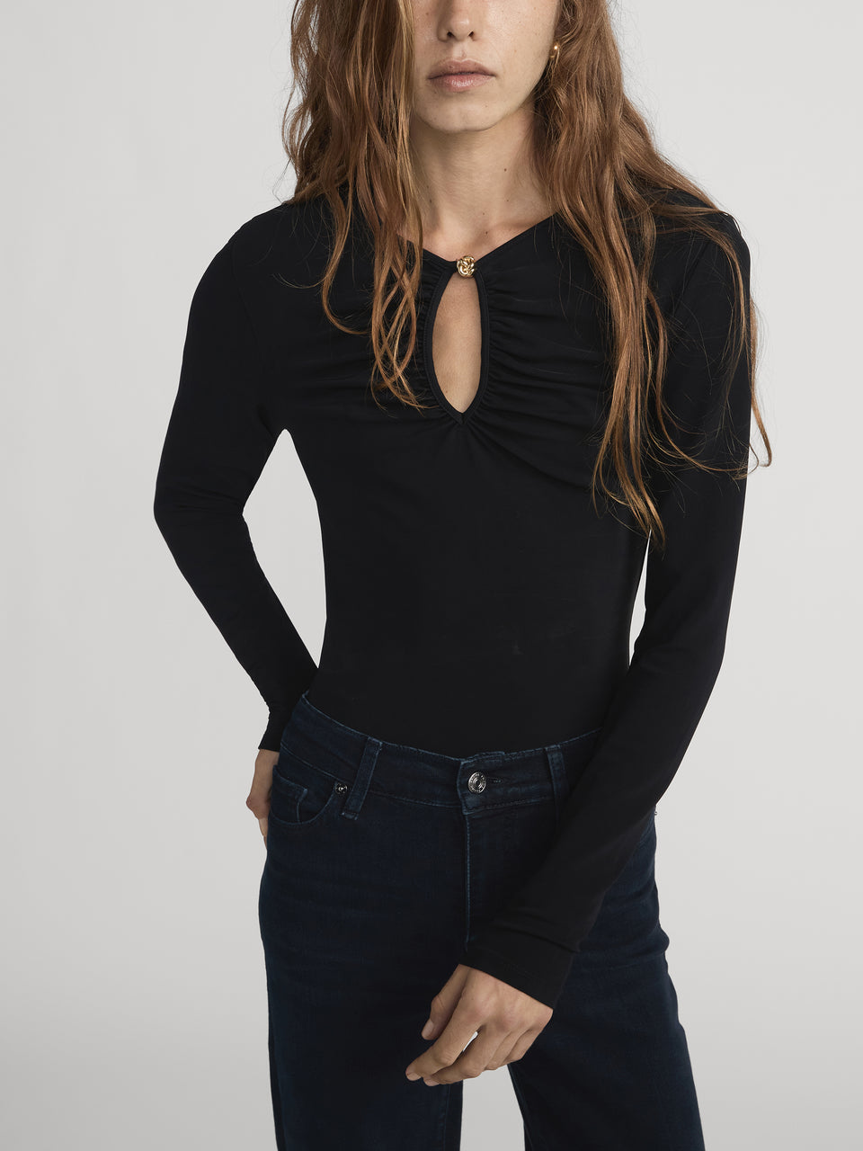 The Keyhole Top Black